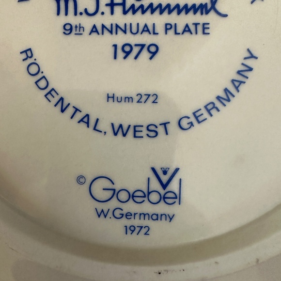 1979 Annual Hummel Plate MJ Hummel Boy Playing Horn Yellow Bird Includes Box - Picture 7 of 15